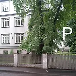 T\'S Apartment