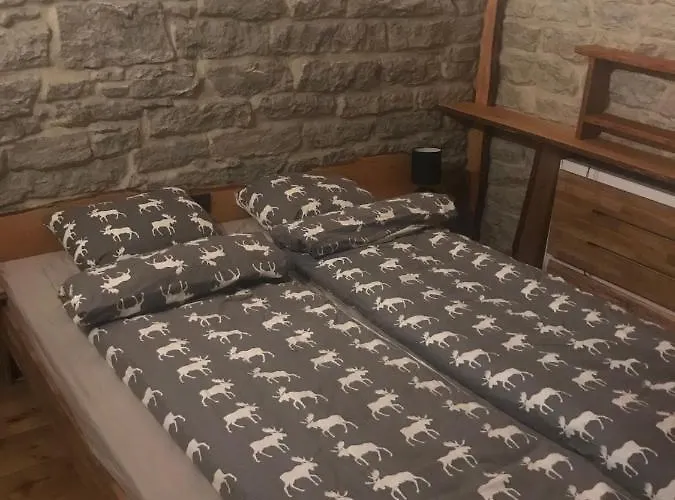 T\'S Apartment